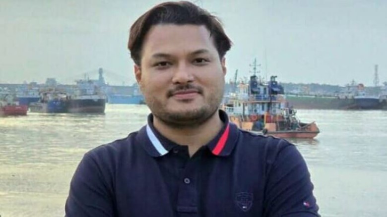 ছাত্র উপদেষ্টারা জুলাইকে বিক্রি করে দিয়েছে: মুনতাসির মাহমুদ
